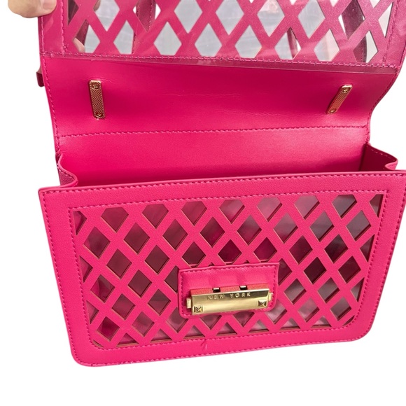 NICOLE MILLER NEW YORK Pink Crossbody Bag Adjustable Straps Barbiecore Casual - Picture 6 of 8